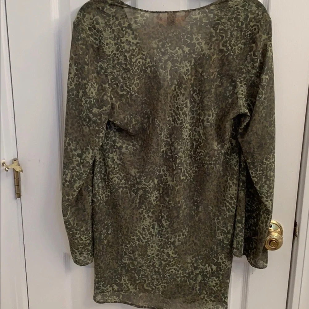 Victoria’s Secret Swim Cover Up size Medium - Picture 6 of 7